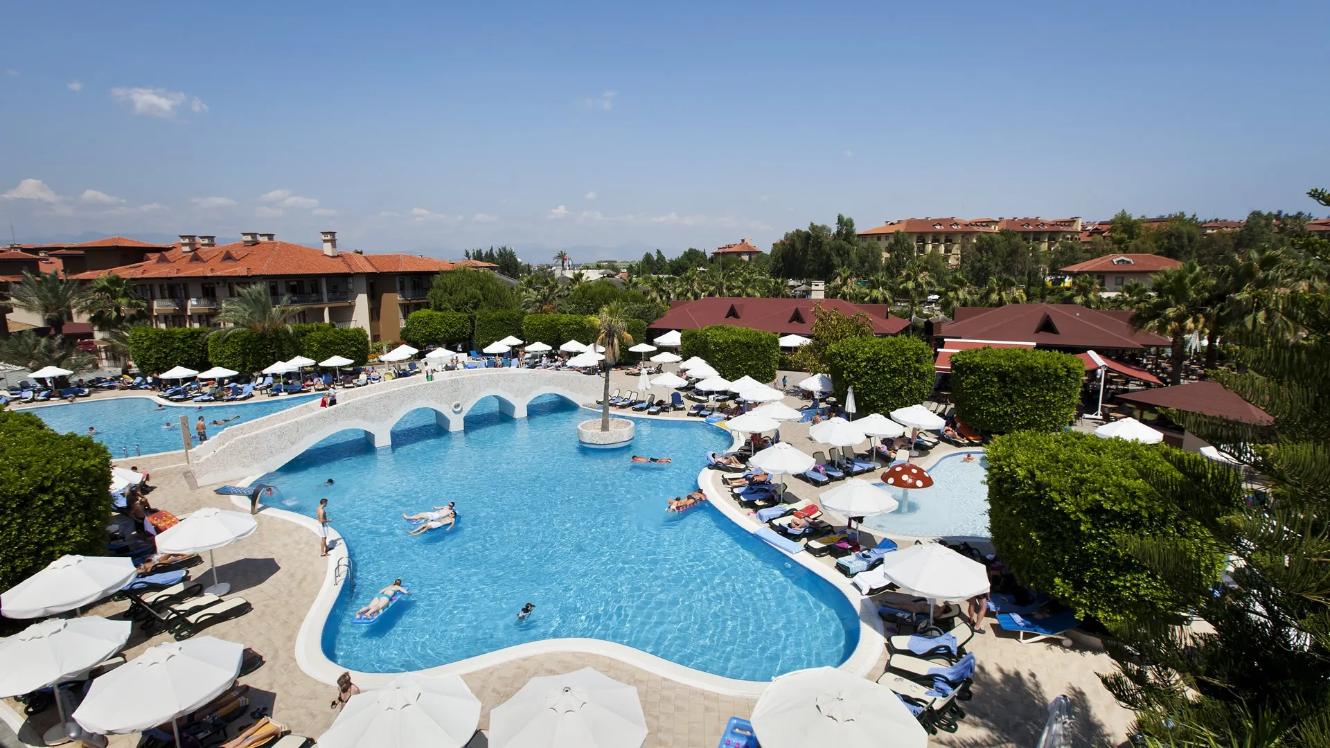 Club Grand Side Açık Yüzme Havuzları